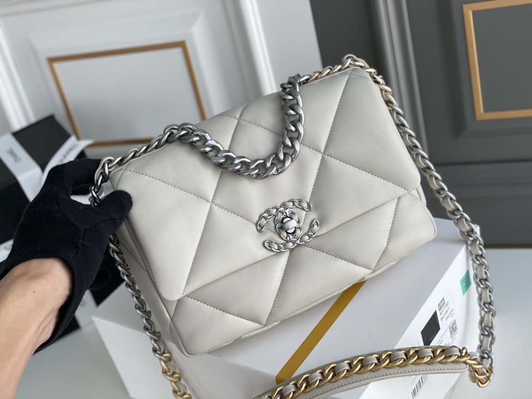 Chanel 19 Bags